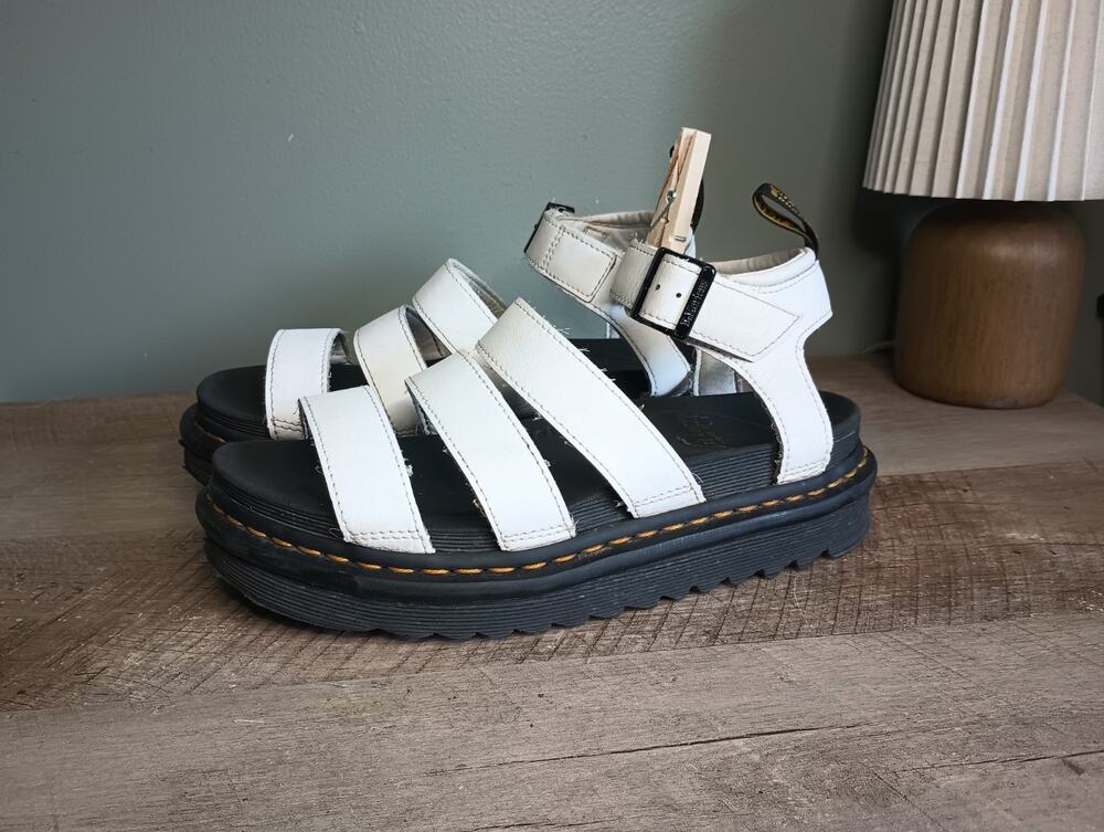 Dr Martens Womens Blaire Platform Sandals 8 White Chunky Gladiator Punk Indie